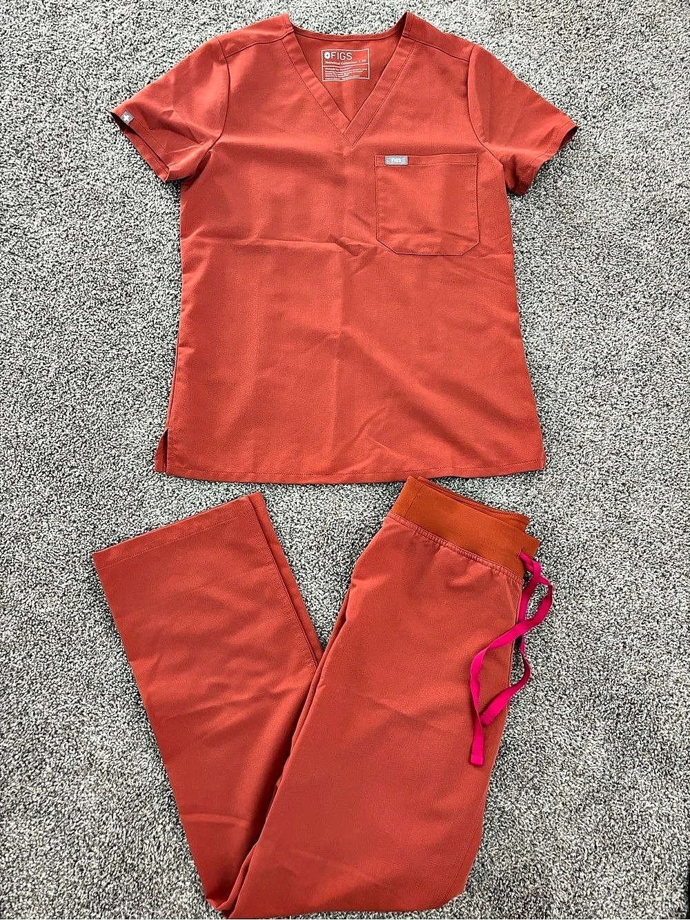 FIGS Scrub Set